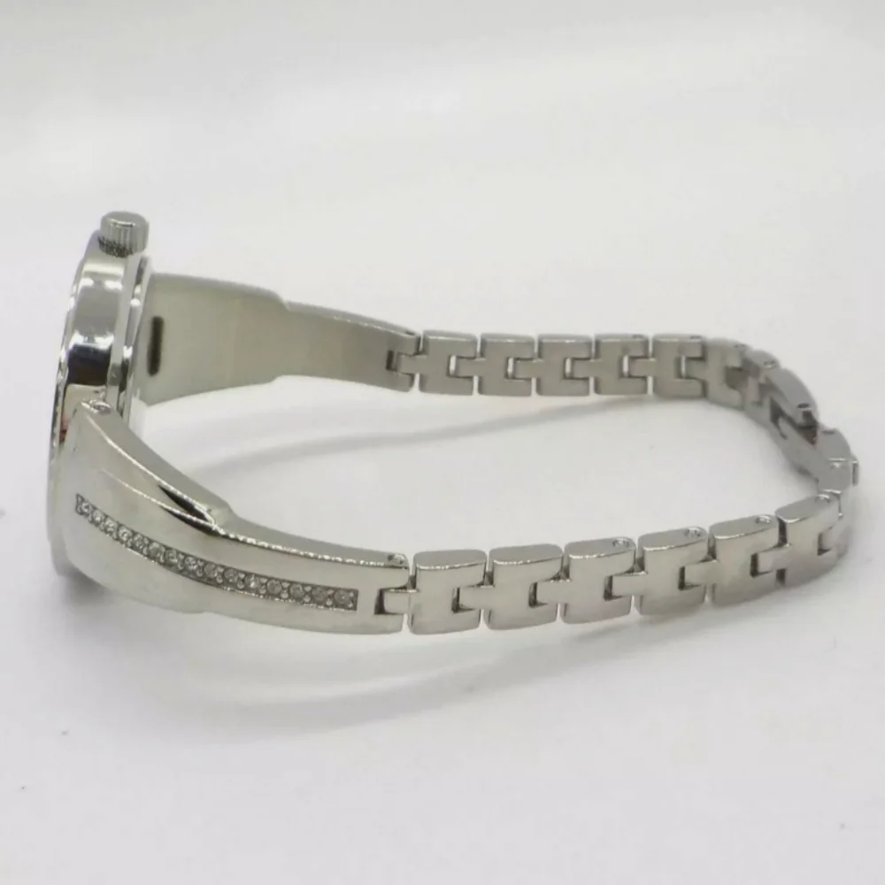 **SOLD** Bulova Women's 96X152 Dress Crystal Silver Watch - Picture 8 of 9